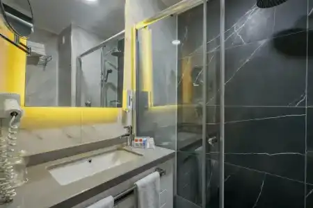 Iz Flower Side Beach - 78