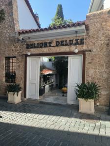 Delight Deluxe - 63