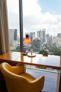 Indigo Bangkok Wireless Road, an IHG - 38