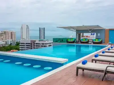 Unique Regency Pattaya - 11
