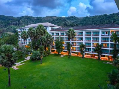 Naithonburi Beach Resort - SHA Extra Plus - 85