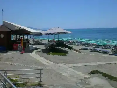 Lavinia Apart & - 11