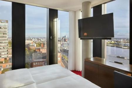 Empire Riverside - 37