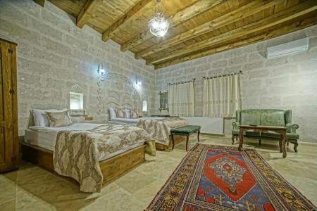 Risus Cave Suites - 34