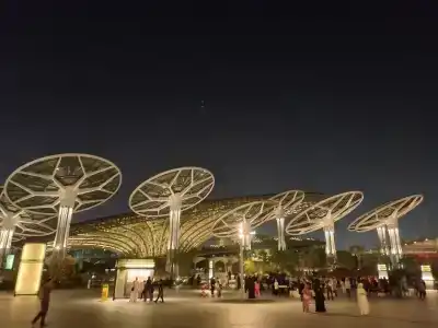 Holiday Inn Dubai Al-Maktoum Airport - 1