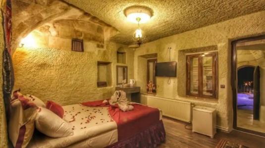 Phocas Cave Suites - 78
