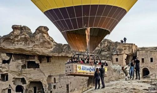 Phocas Cave Suites - 9