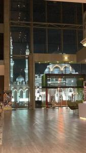 Ibis Styles Dubai Jumeira - 34