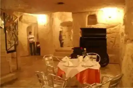 Zeynep Hanim Konagi - 92