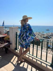 Emelda Sun Club - 50