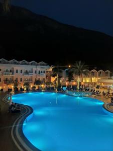 Oludeniz Turquoise - 96