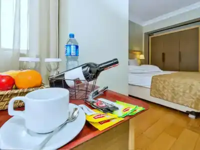 Agora Life - 35