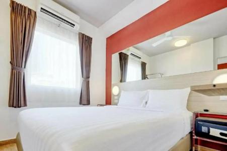 Red Planet Bangkok Asoke - SHA Extra Plus - 66