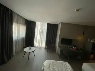 Ibis Styles Dubai Jumeira - 48