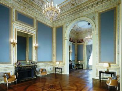 Shangri-La Paris - 75