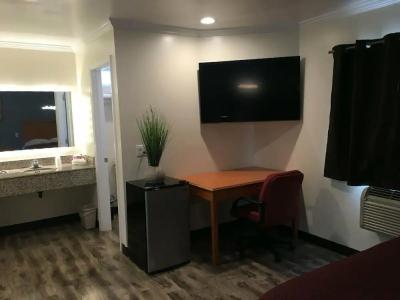 Lincoln Park Motel - 12