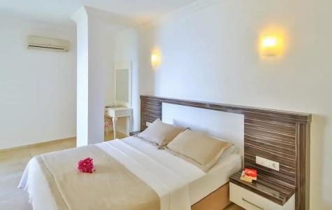 Linda Beach Class - 60