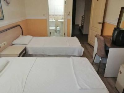 Kleopatra Saray - 47