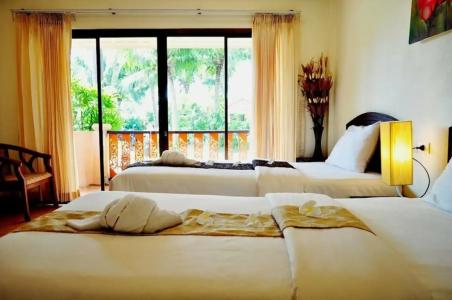 Lanta Seafront Resort - 3