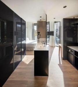 Occidental Diagonal 414 - 15