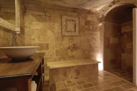 Adora Cave Suites - - 95