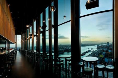 Empire Riverside - 54