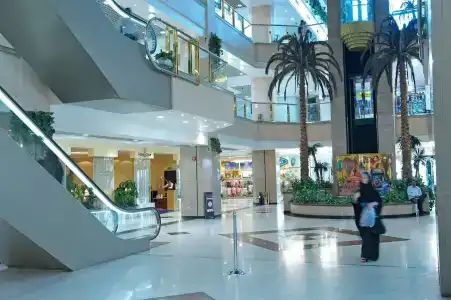 Golden Tulip Apartments - 25