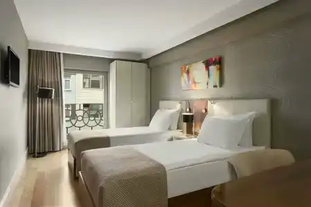 Ramada by Wyndham Istanbul Grand Bazaar - 36