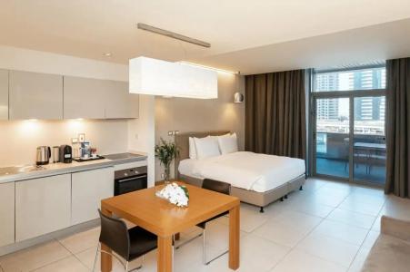 Radisson Blu Residence, Dubai Marina - 15