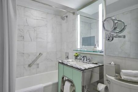 Loews Regency New York - 62