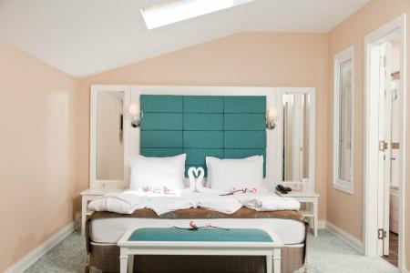 Mercias & Resorts - 35