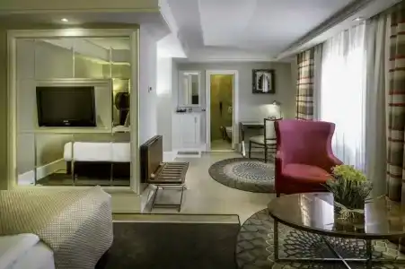 Titanic Comfort Sisli - 8