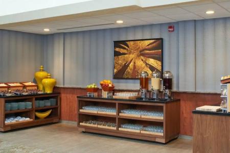 DoubleTree by Hilton Fresno Convention Center - 37