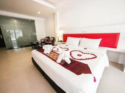 Armoni Patong Beach - 44