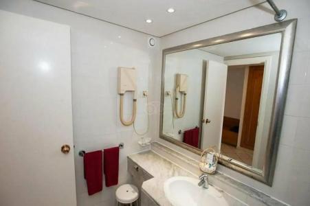 Riviera - Family and couples only - 20