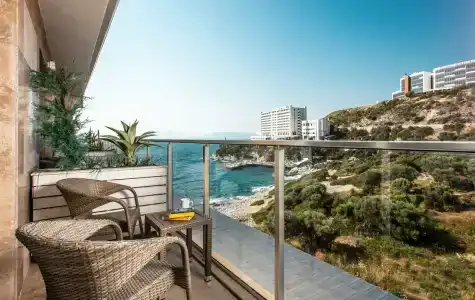 Charisma De Luxe - 55