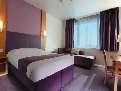 Premier Inn Dubai Silicon Oasis - 95