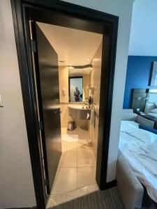 Holiday Inn Express Dubai - Jumeirah - 95