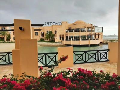 Novotel Bahrain Al Dana Resort - 28