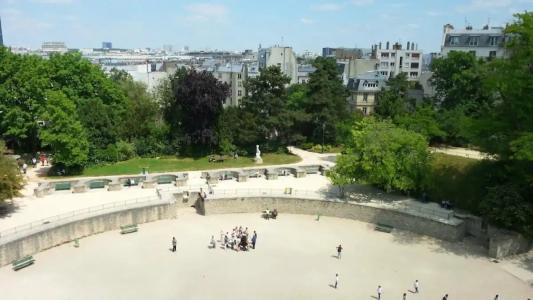 Des Arenes - 1