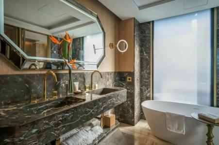 The One Barcelona GL - 73