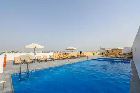 Premier Inn Dubai International Airport - 3