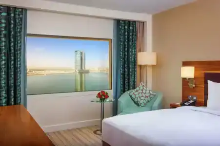 Hilton Garden Inn Ras Al Khaimah - 16
