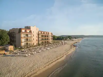 Effect Algara Beach Club - Ultra All Inclusive and Free Parking