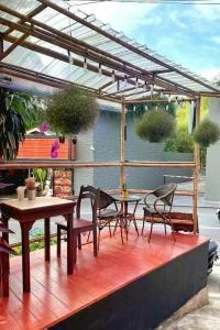 Naithon Beach Mansion - 22