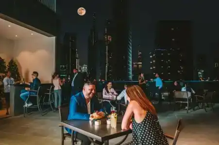 Radisson Blu, Dubai Canal View - 8