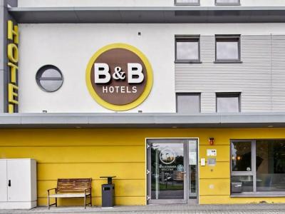 B&B Frankfurt-Nord - 44