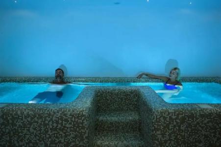 Alleys All-Suite & Spa - 8