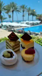 Occidental Sharjah Grand - 8