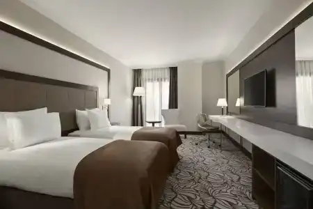 Ramada & Suites by Wyndham Istanbul Merter - 1